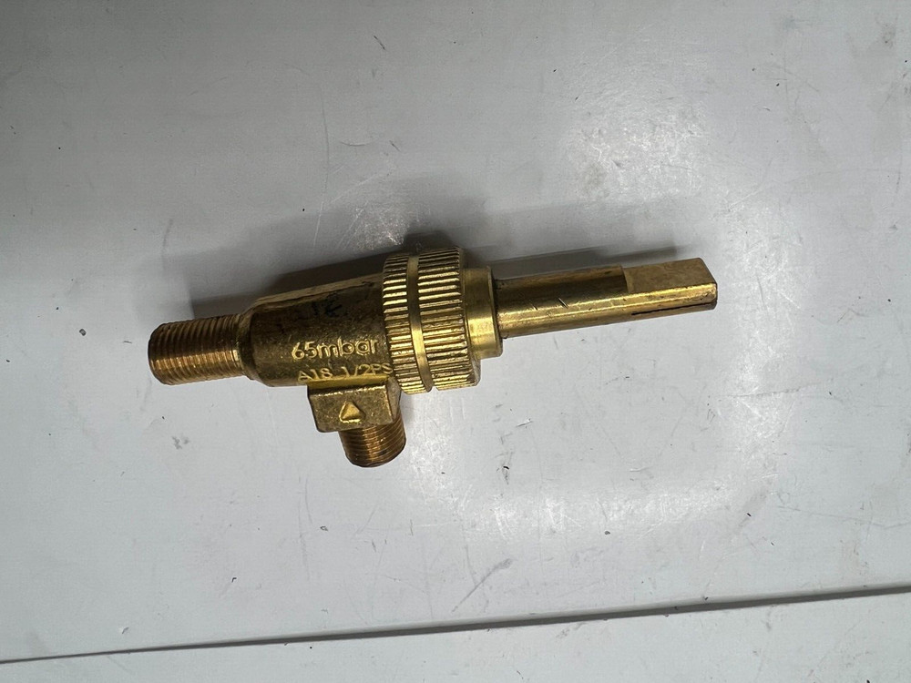 A18 Burner Valve Horizontal Split 1/2PSI 65MBAR Horizontal Split Valve