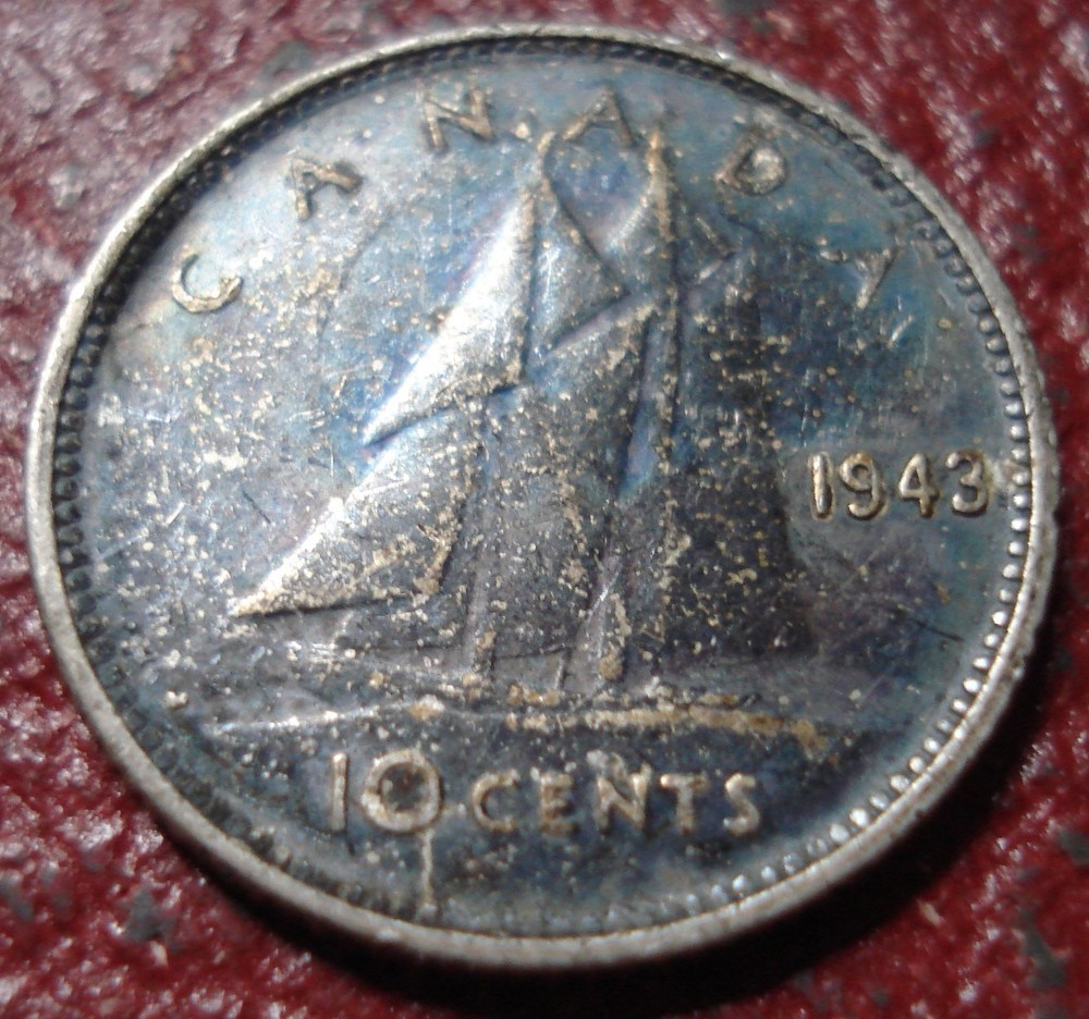 1943 CANADA 10 CENTS IN VF-EF CONDITION