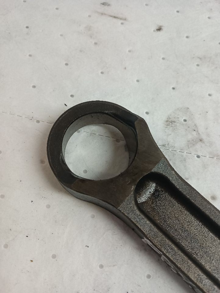 1880585C1 MAXXFORCE 7 Connecting Rod (11908149