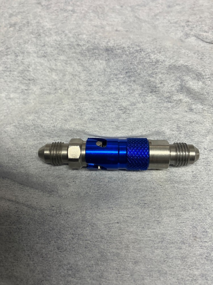 AN3 brake line quick disconnect fitting