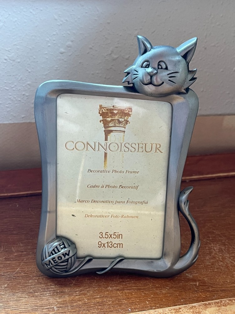 Connoisseur Silver Colored Kitty Cat Rectangle Shaped Picture Frame – 6.5 x 4.5