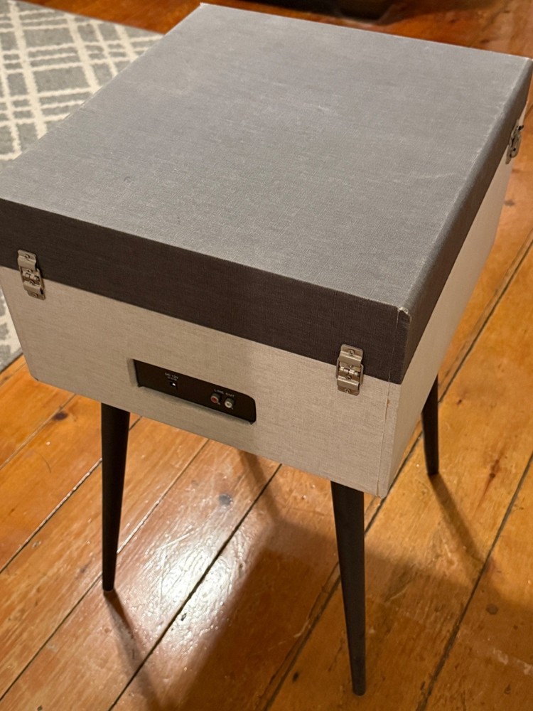 Crosley Mid-Century Modern Style Turntable