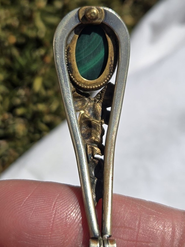 Vtg. foldable magnifier w/possible malachite stone in handle.