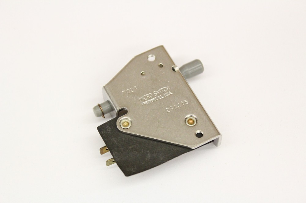 23AC15 Honeywell/Microswitch Basic / Snap Action Switches