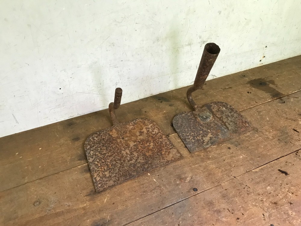 2 Old Rusty Garden Farm Hoes