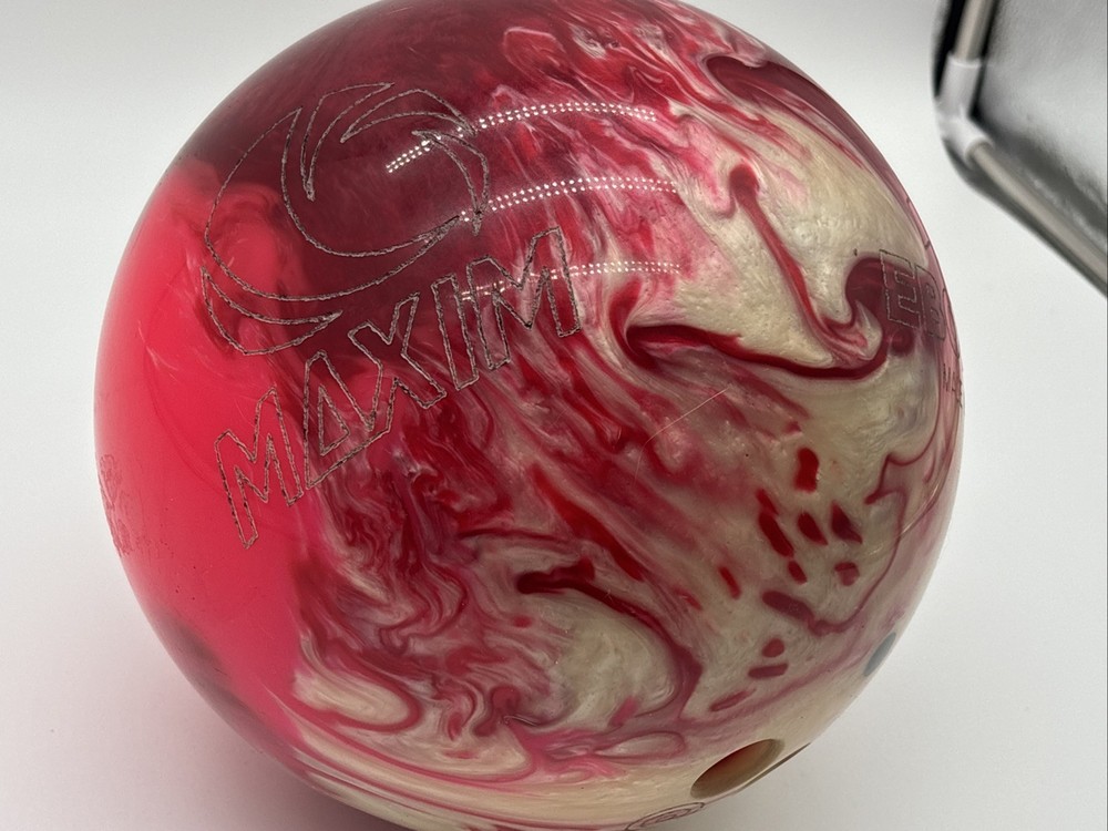 Ebonite Maxim Bowling Ball - 9Lbs