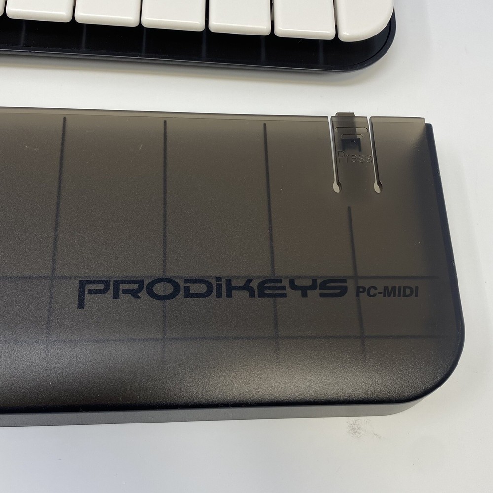 Creative Prodikeys CF0040 PC Midi Multimedia Integrated Music Keyboard USB
