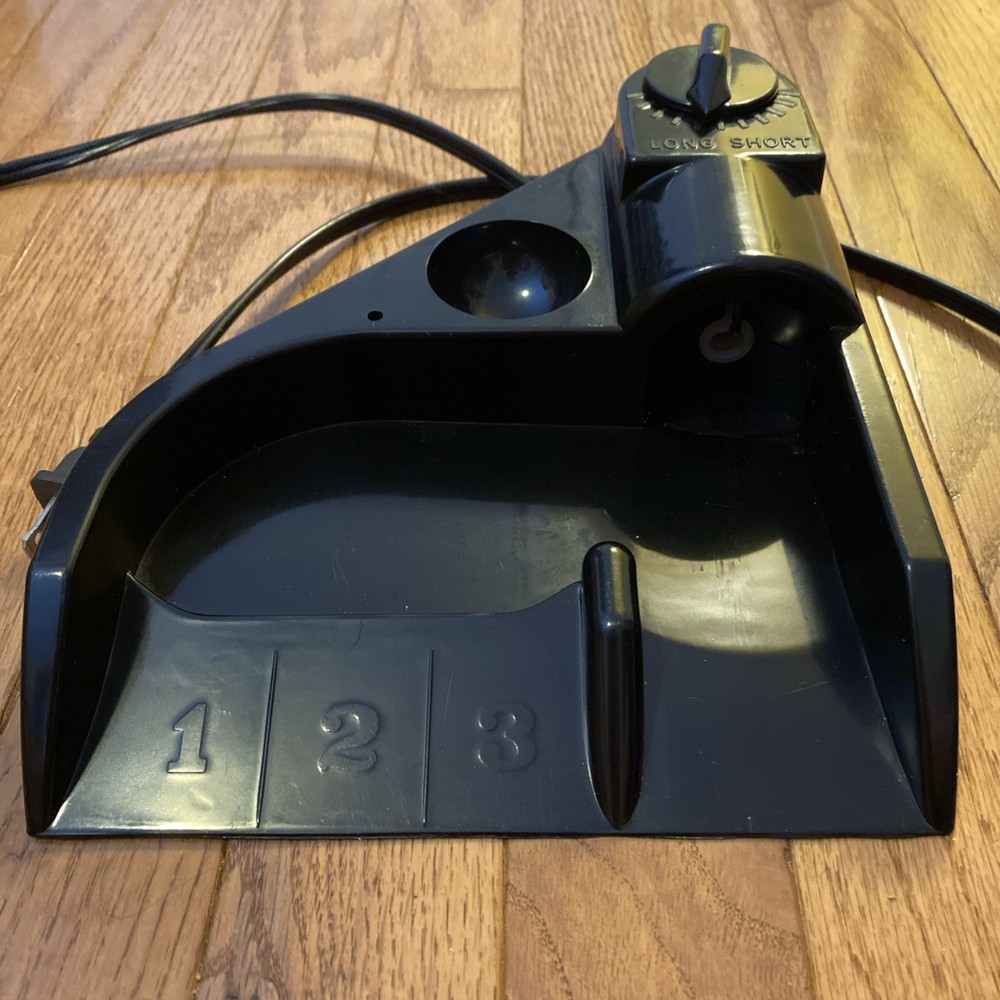 ELECTRIC PUTTING DEVICE