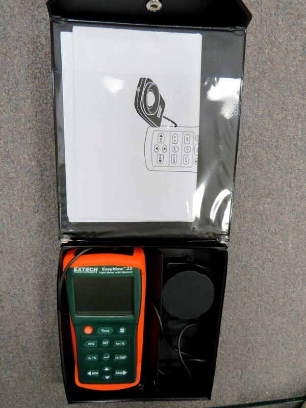 Extech EA33 Easy View 33 Light Meter, New- Open Box