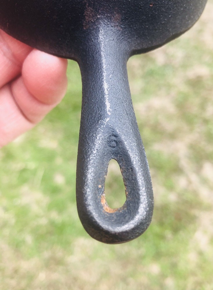 Small Size Cast Iron SKILLET 3.5" in Diameter #6??