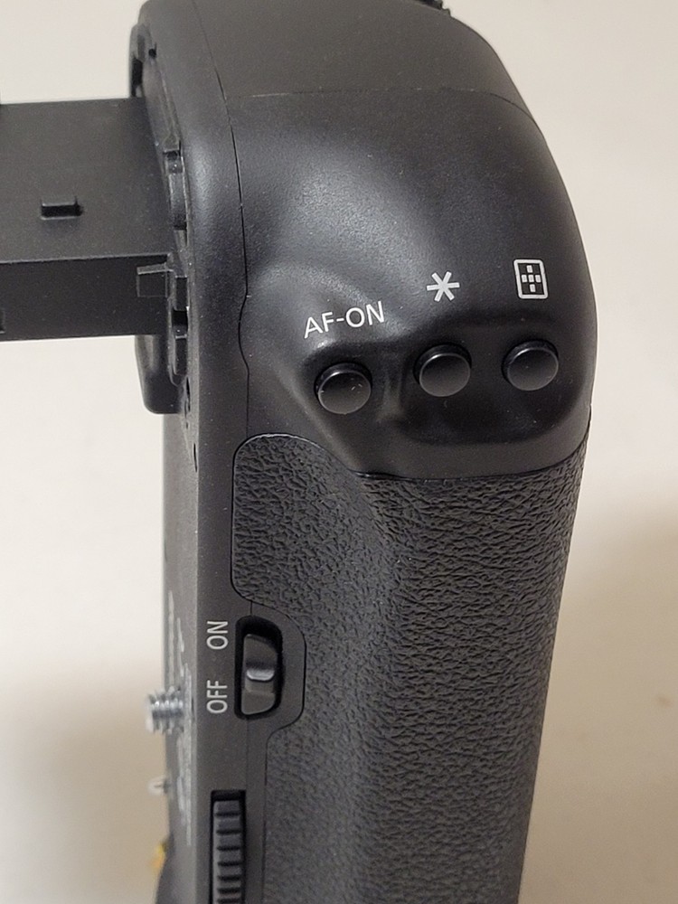 Canon BG-E13 Battery Grip for EOS 6D - Excellent Condition!