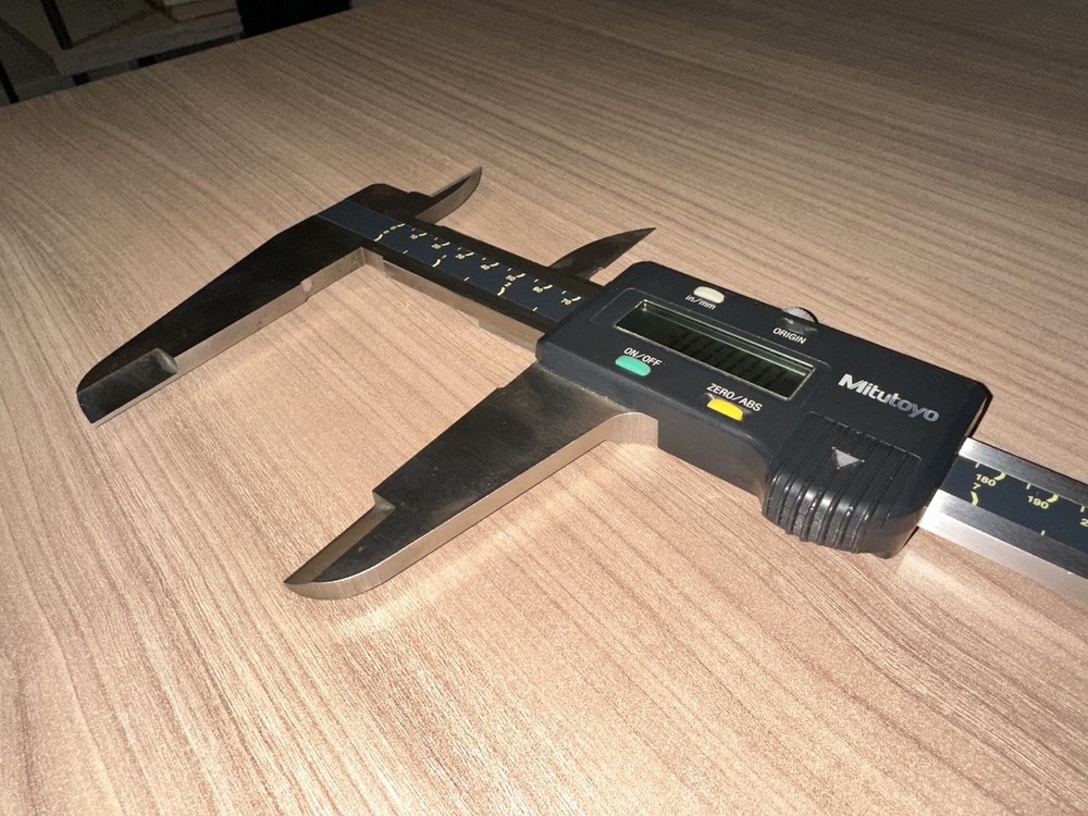Mitutoyo 500-506-10 0-24" Absolute Digimatic Caliper