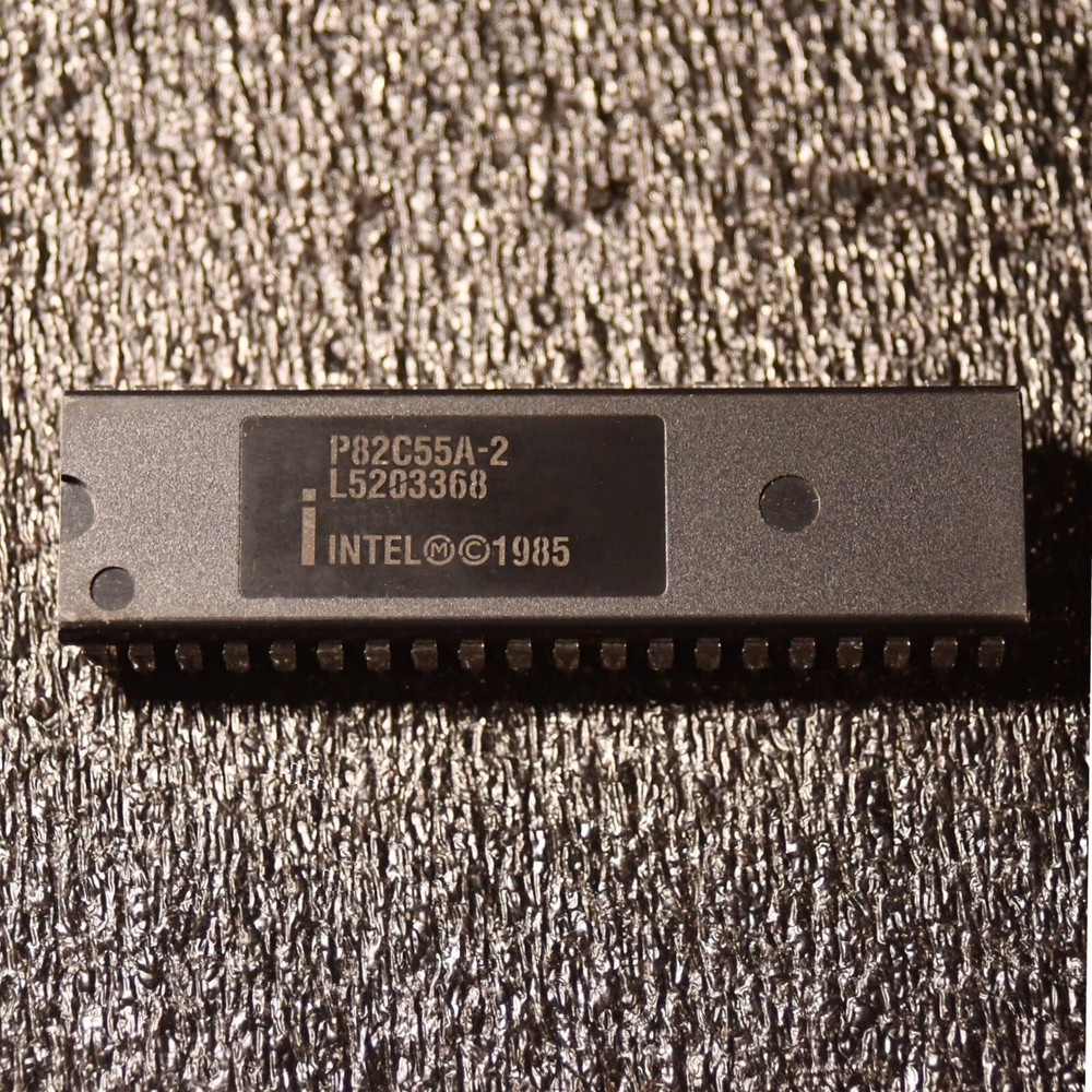 Intel P82C55A2 Programmable Peripheral Interface Controller 24 I/O PIC 8255