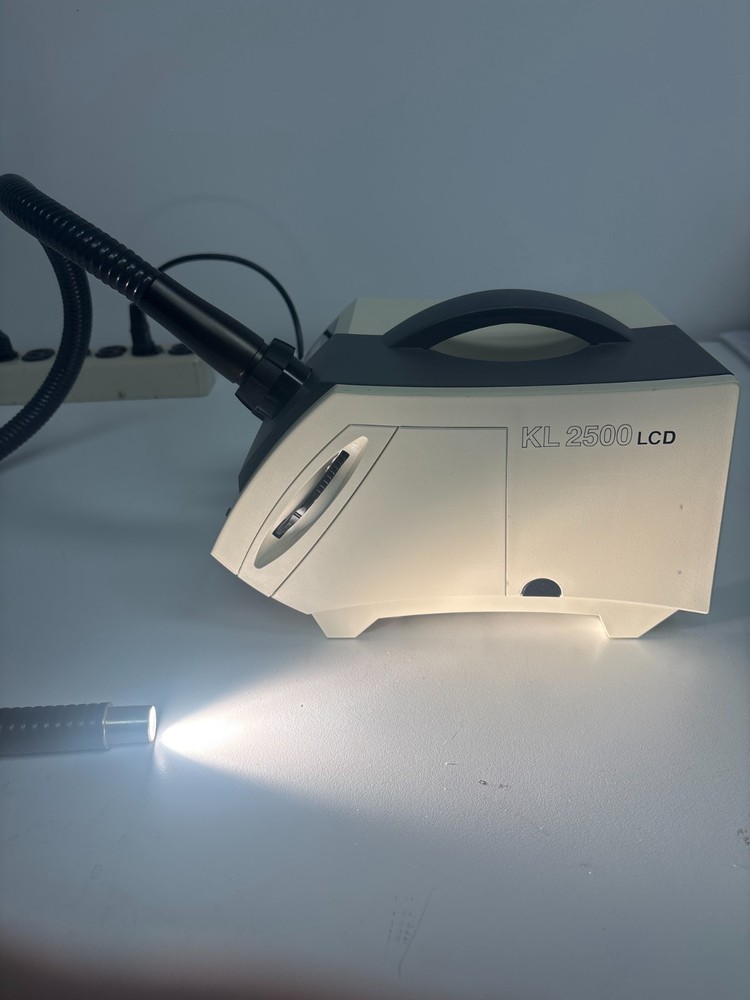 Leica Schott KL 2500 LCD Microscopy Light Source