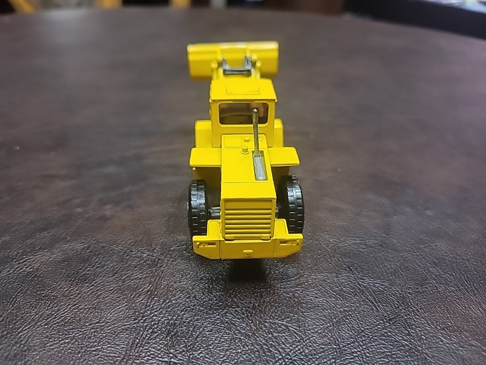 SOLIDO VOLVO FRONT LOADER #367 1:55 SCALE EXCELLENT CONDITION