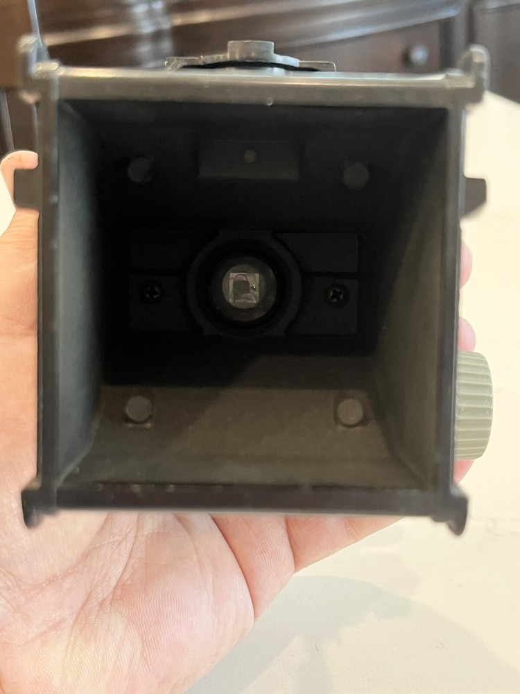 KODAK BROWNIE HAWKEYE CAMERA FLASH MODEL VINTAGE