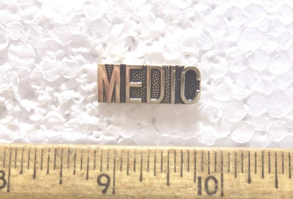 "MEDIC" Pin
