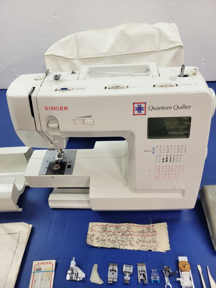 Nice Singer 7380 Quantum Quilter Sewing Machine SERVICED!