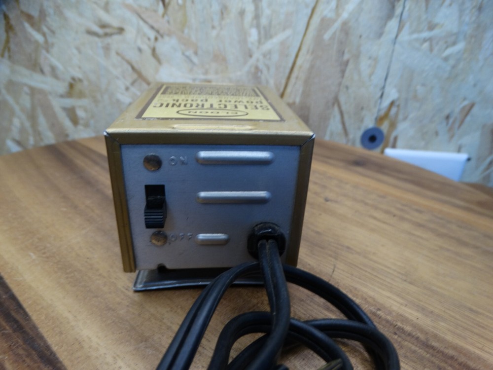Eldon Selectronic Power Pack Hobby Transformer #3852 Output 4.5 Watts:4VDC/ 8VAC
