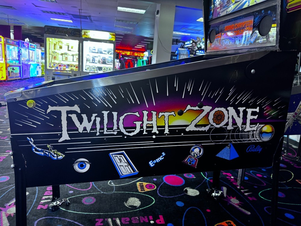 TWILIGHT ZONE Pinball Machine - Bally 1993 - 3603