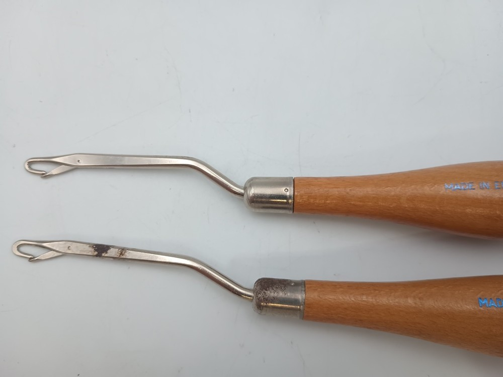 2 Vintage Latch Hook Rug Tools  Made In England