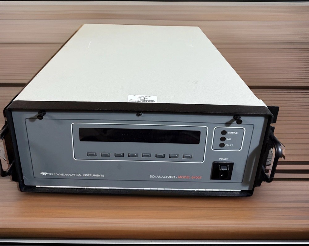 Teledyne Instruments SO2  Analyzer Model 6400E Powers On Untested