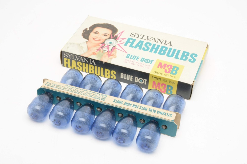 12X GE M3B Flashbulbs (Blue)