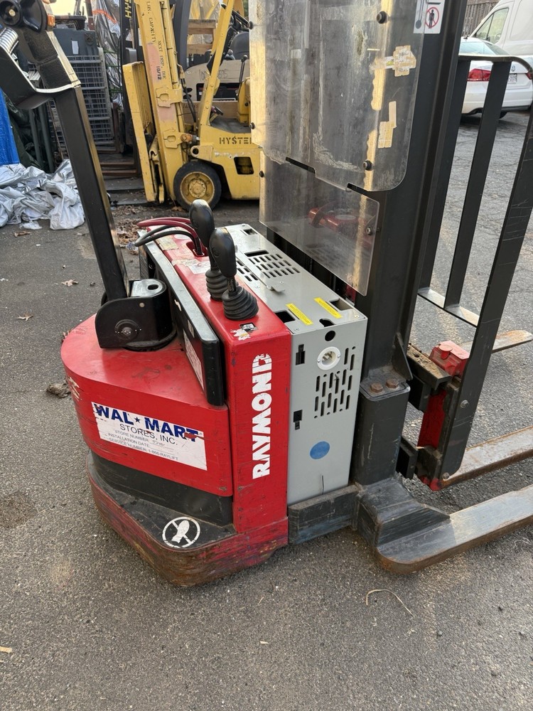 raymond electric pallet jack