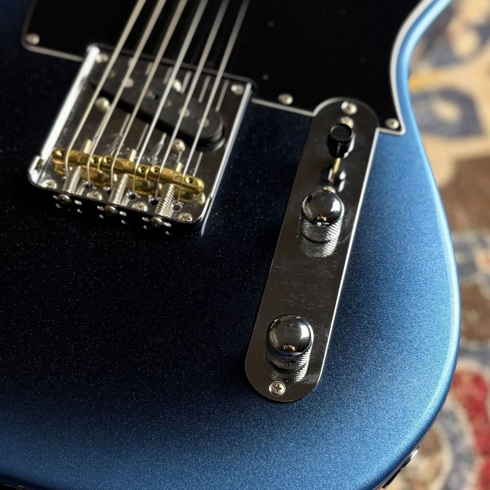 Fender AMERICAN PROFESSIONAL II TELECASTER