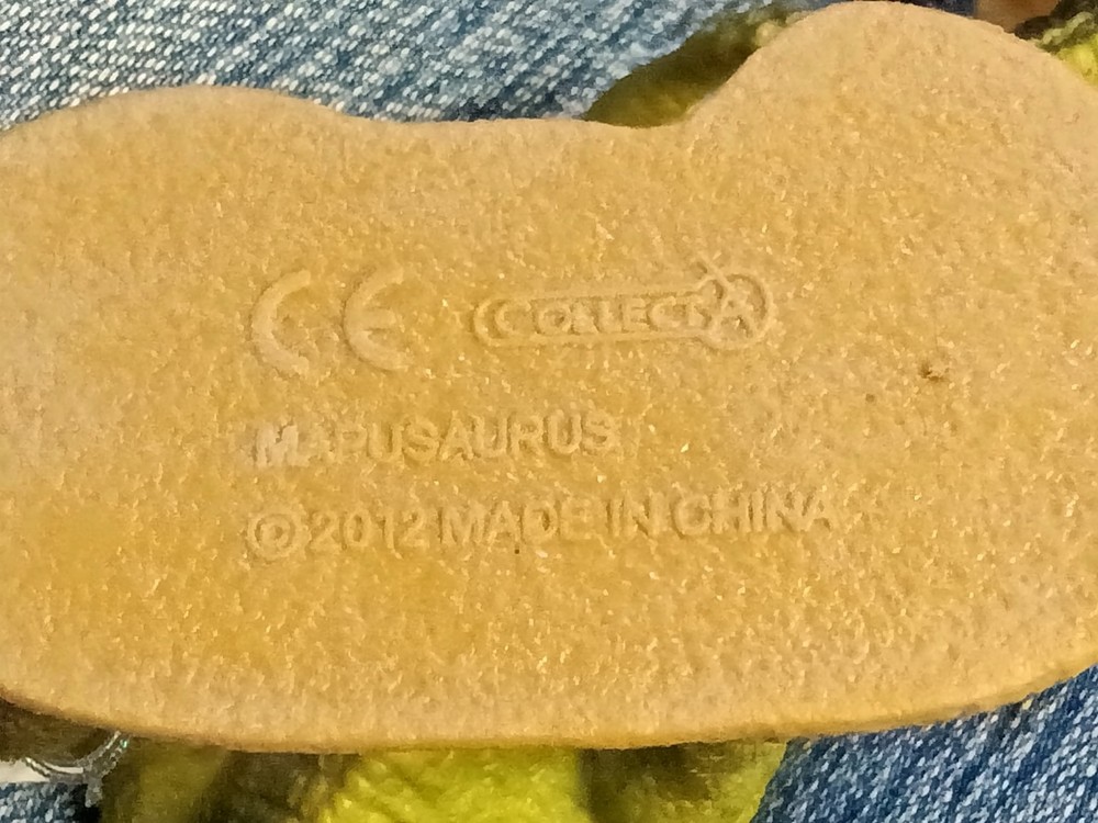 Collecta: retired Argentinosaurus (2012), retired Mapusaurus (2012)