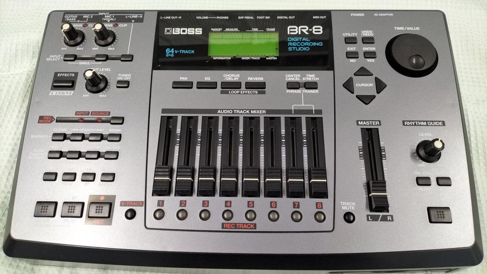 BOSS BR-8 | Digital 8-Track Recorder – Compact Studio – Used – Good Condition