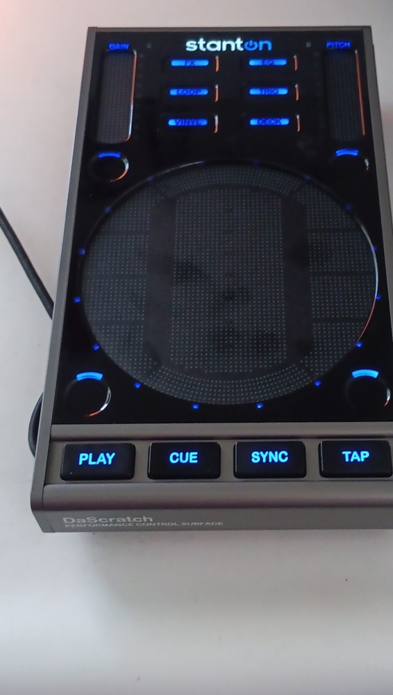 Stanton DaScratch SCS.3d Touch-Sensitive USB DJ Controller Filter FX EQ