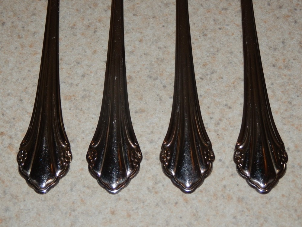 ONEIDA STAINLESS FLATWARE REPOSE 4 SALAD FORKS 6 3/4"
