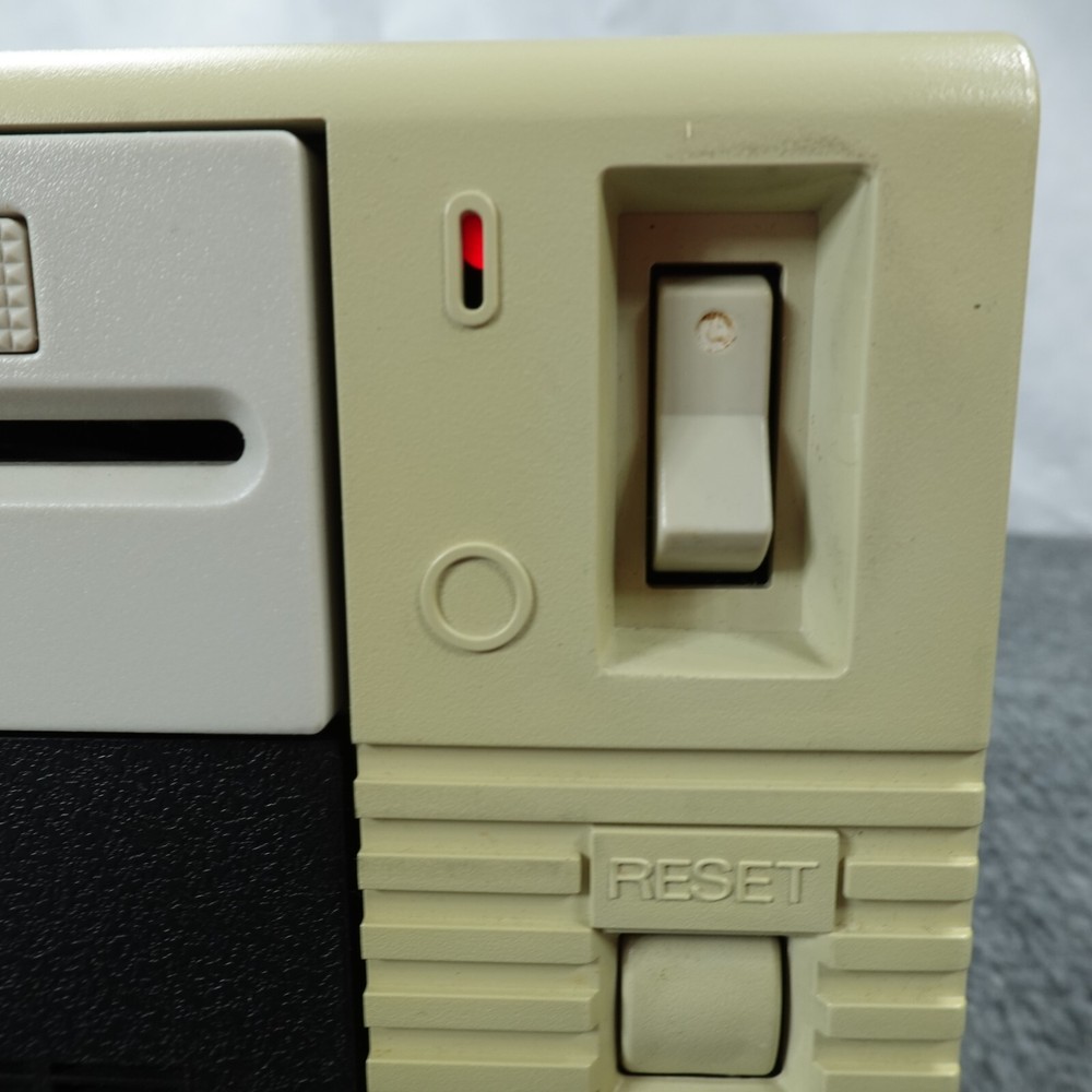 Leading Edge Desktop Computer DC-2011 Vintage Powers On Boots Up 1985 🔥🔥