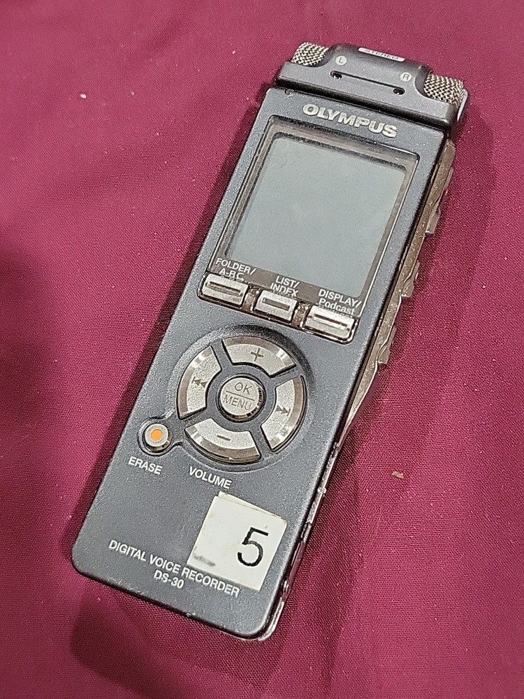 Olympus Digital Voice Recorder DS-30 STEREO