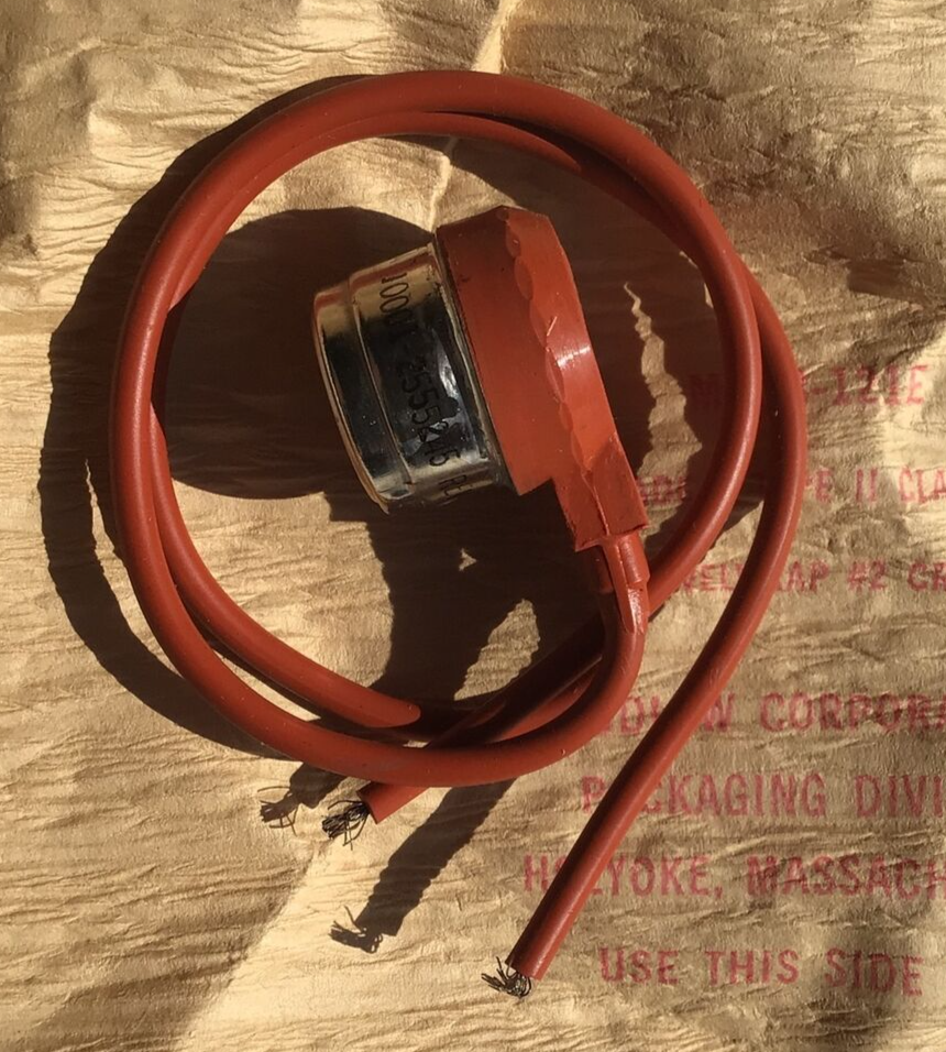 KLIXON Sensata Technologies Thermo Switch 4391S7-368