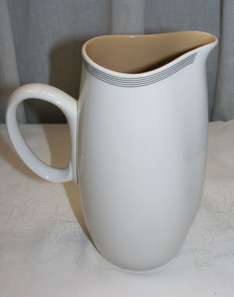 Vintage Pottery Franciscan White Stone Ware Fan Tan Pitcher 3-e