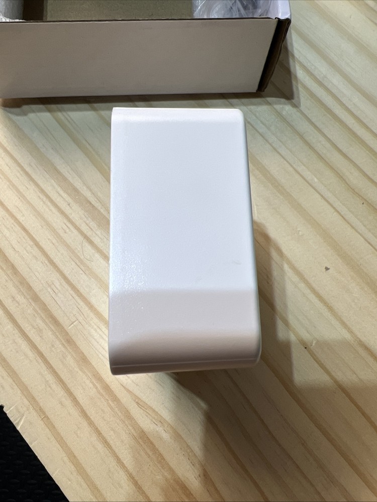 Air Quality Detector (White) (Open Box)