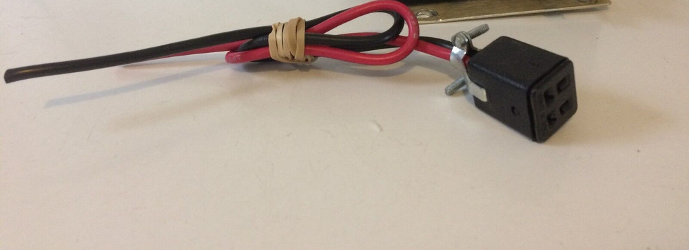 (Lot of 5) Power connectors for RF Amplifier