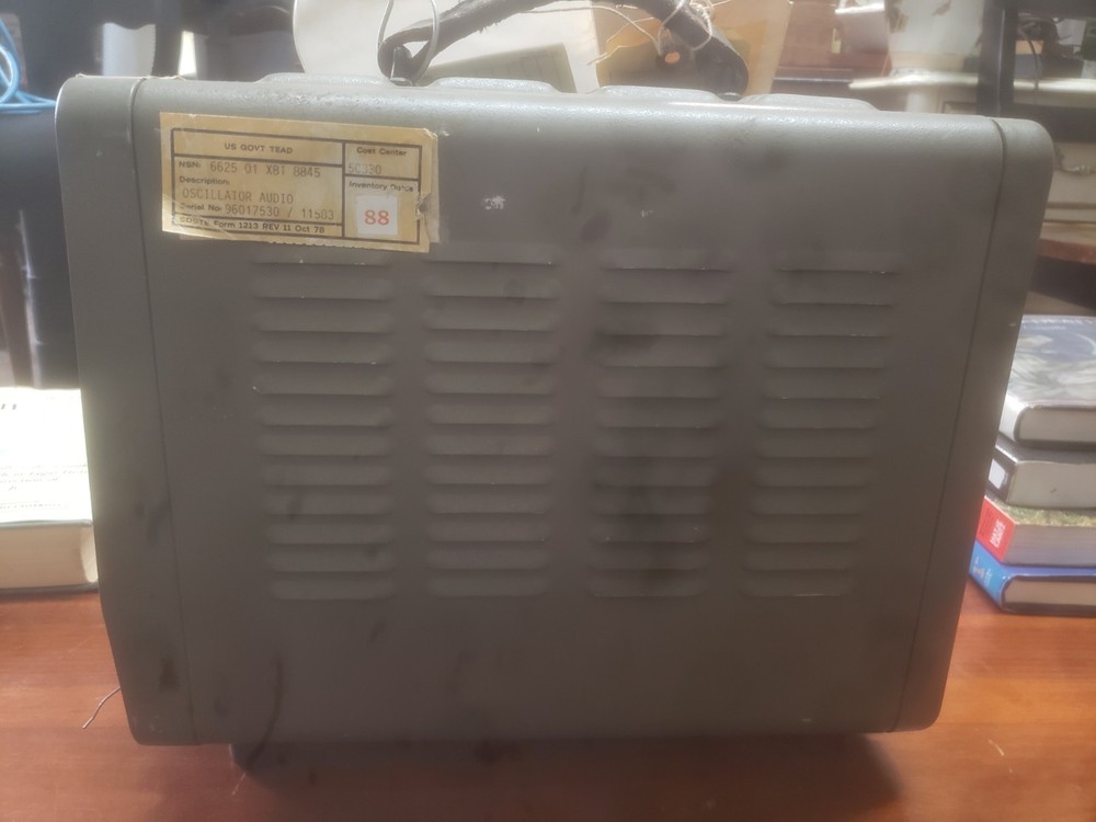 Vintage HP Hewlett-Packard 200CD Wide Range Oscillator