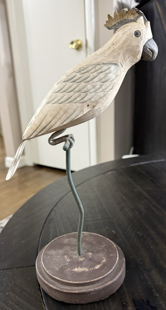 Palecek Parrot