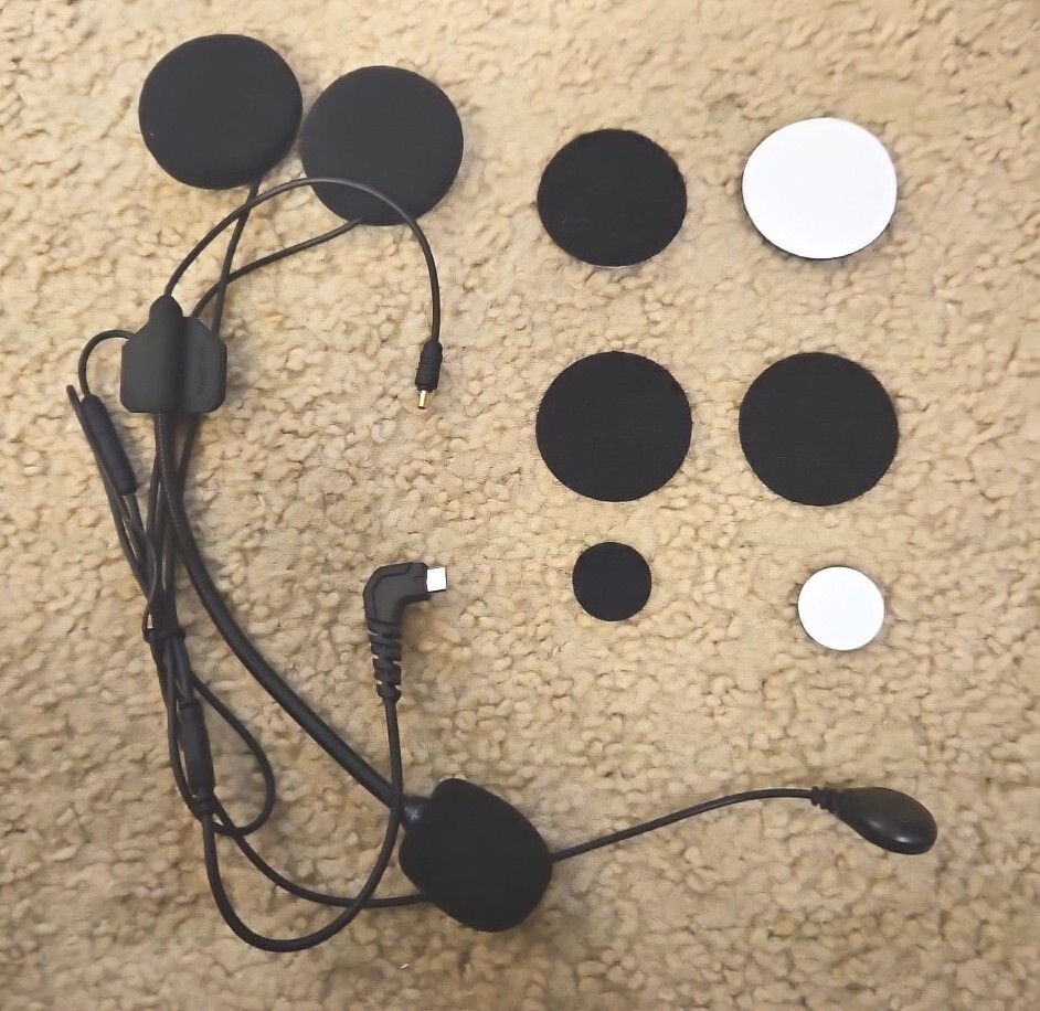 Universal Micro-USB Helmet Headset Speaker Headphone Mic for Motorcycle Intercom