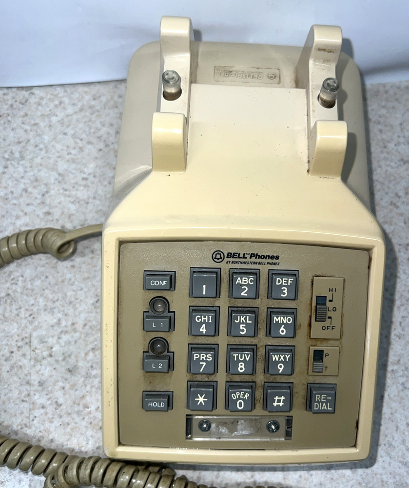 Vintage Bell Phones Model Basic 2-21550 Push Button Desk Phone UNTESTED