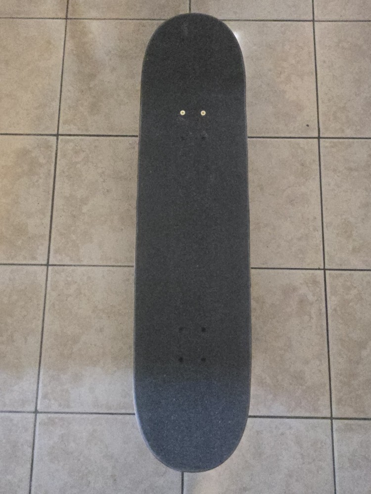8' Creature complete Skateboard