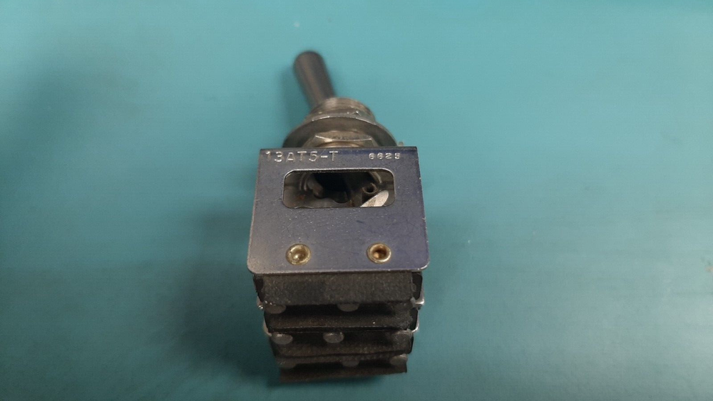 13AT5-T Honeywell Micro Switch Switch Toggle Switch