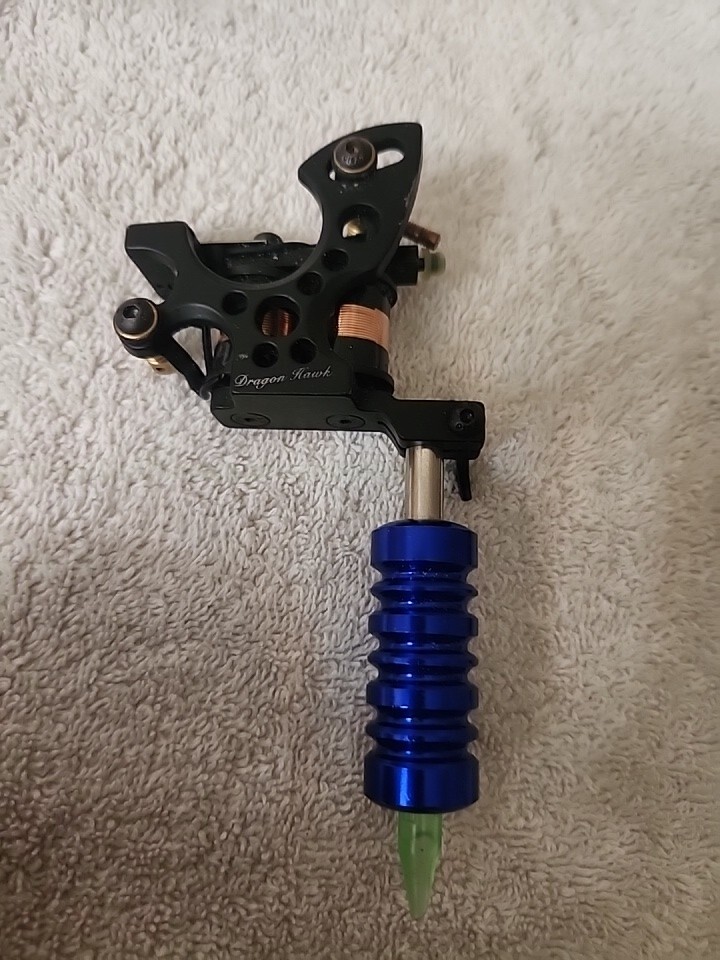 Dragon hawk Tattoo Machine, 2 Tubes, And 65 Assorted Needles
