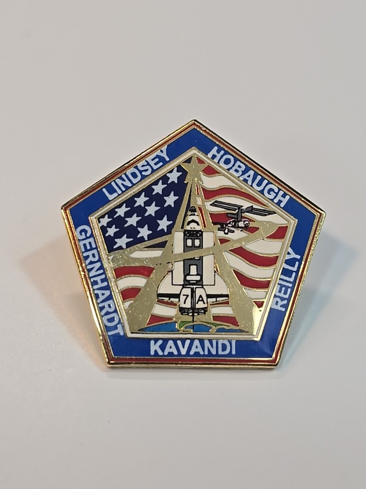 NASA Lapel Pin STS-104 Mission
