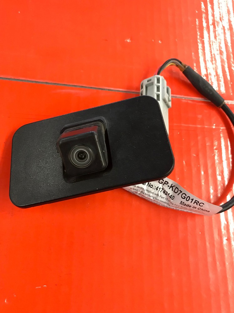 Fits 2015-2018 Camera Projector Camera Rear In Tailgate Opt Uvc Escalade Oem