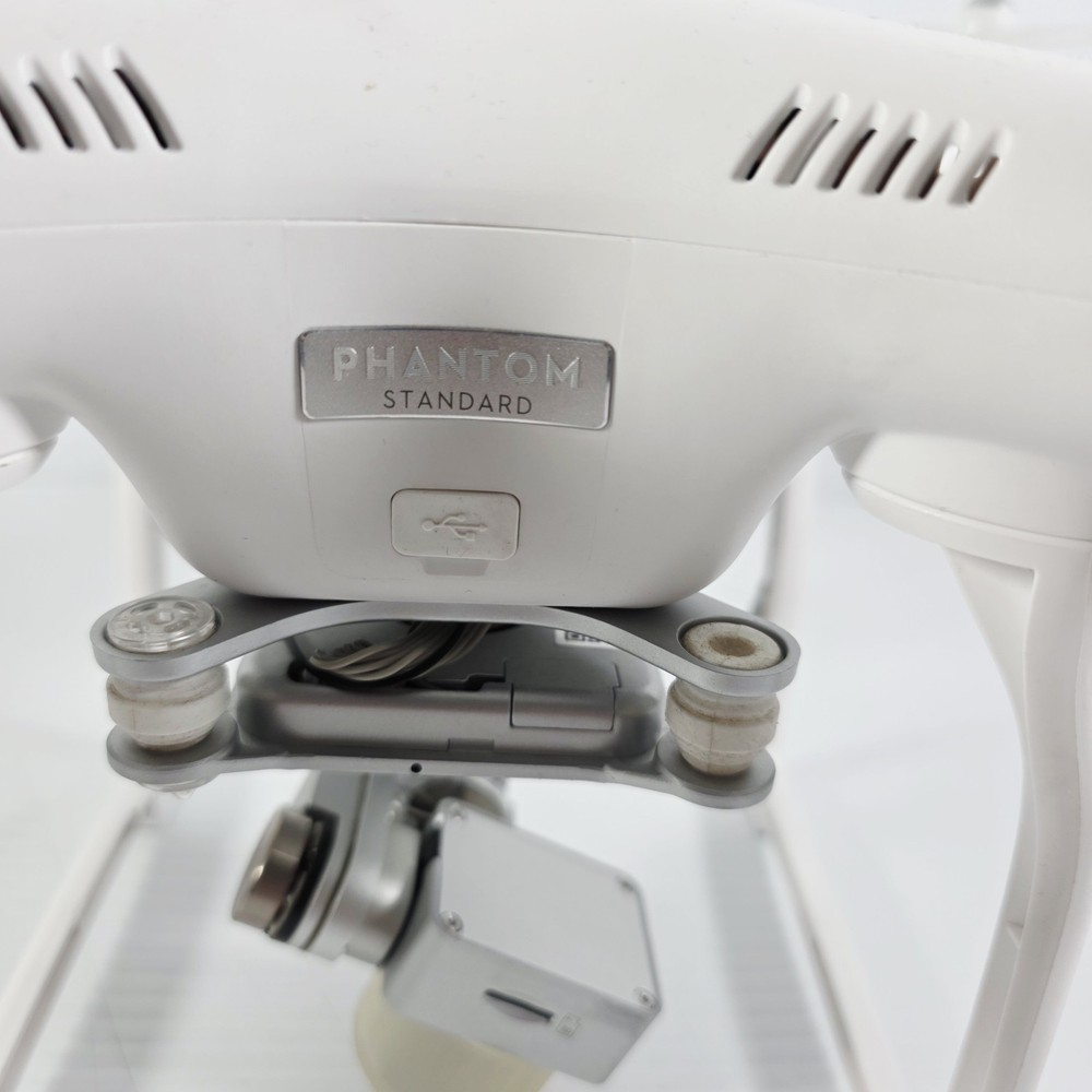 DJI Phantom 3 Standard Quadcopter Camera Drone White W321 Tested - No Battery