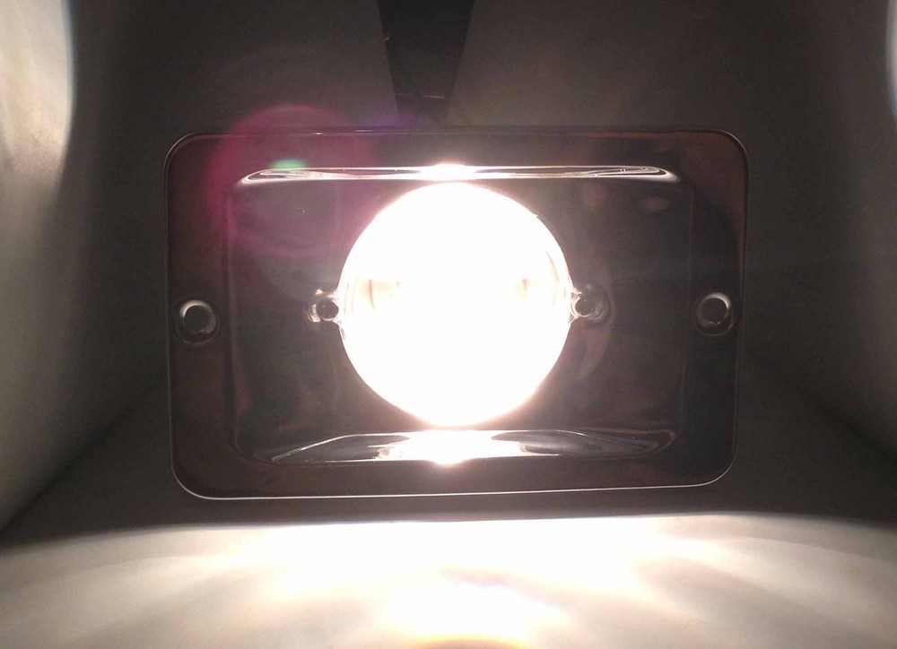 MARINE BOAT STERN LIGHT RECTANGULAR STAINLESS STEEL SPASHPROOF FLUSH MOUNT